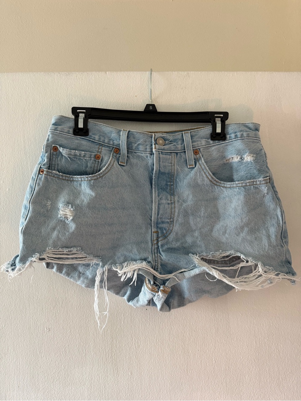 Levi 501s High Rise Distressed Jean Shorts Size 30